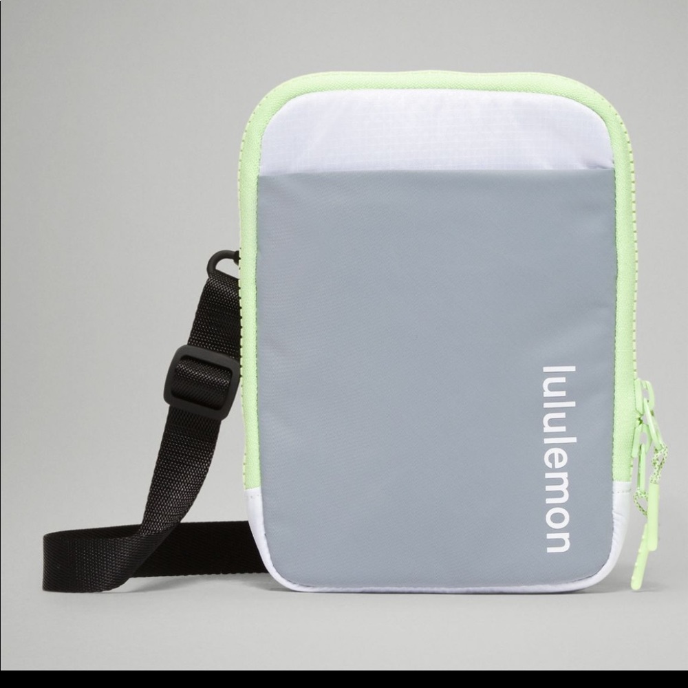 Lululemon Easy Access Crossbody Bag